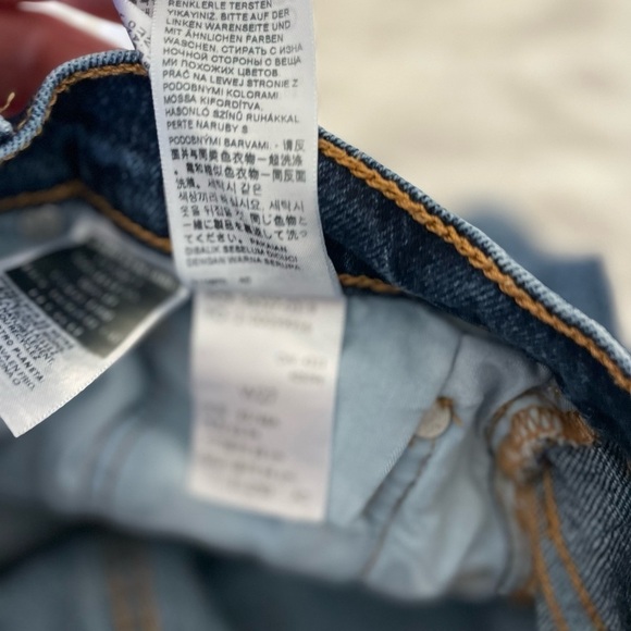 Levi’s 501 denim cutoff - Picture 8 of 9